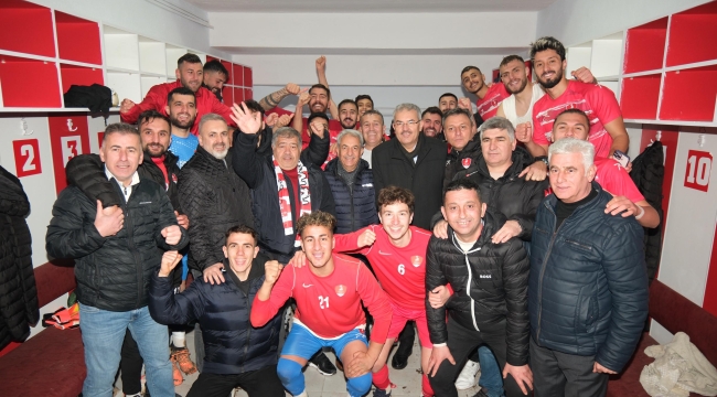 BAŞKAN ADAYI KAHRAMAN AKŞEHİRSPOR MAÇINA KATILDI 