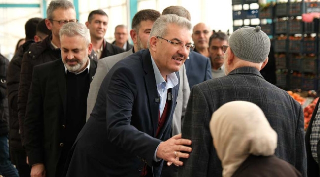Başkan Adayı Kahraman Gaziler ve Yarenler Pazarında Vatandaşlarla Buluştu 