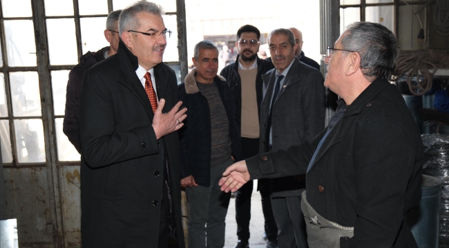 BAŞKAN ADAYI KAHRAMAN, SANAYİ SİTESİ ESNAFIYLA BULUŞTU. 