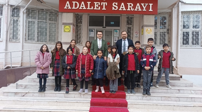 BAŞSAVCININ KONUĞU OLDULAR 