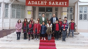 BAŞSAVCININ KONUĞU OLDULAR 