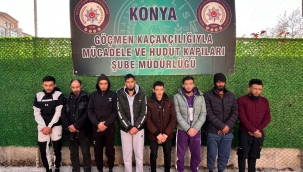 Konya'da iki araçta 13 düzensiz göçmen yakalandı  