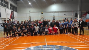 ŞİPİTİN ÇIKSIN ŞENLİĞİ VOLEYBOL HEYECANI SONA ERDİ 