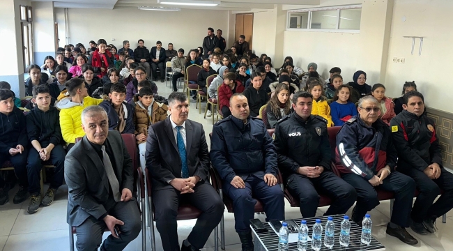 Tuzlukçu Orta Okulu'nda Kariyer Günü Etkinliği 