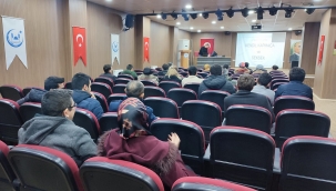 Yunak'ta Öğretmenlere 'Geleneksel Çocuk Oyunları' Eğitimi Verildi 