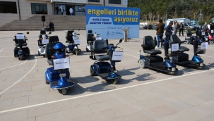 Akşehir'de Engelli Vatandaşlara Destek: Akülü Araç Dağıtım Töreni Gerçekleştirildi 