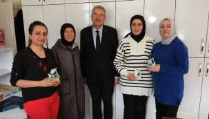 DÜNYA KADINLAR GÜNÜNDE ANLAMLI ETKİNLİK 