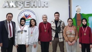 KARAHÜYÜK ALİ AKKANAT ORTAOKULU YARIŞMALARA DAMGA VURDU 