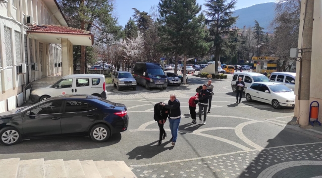 MOTORSİKLET HIRSIZLARI TUTUKLANDI 