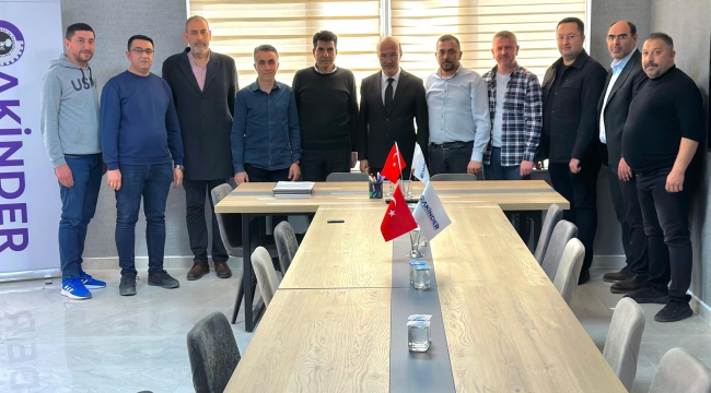 NURİ KÖKSAL AKİNDER'İ ZİYARET ETTİ 
