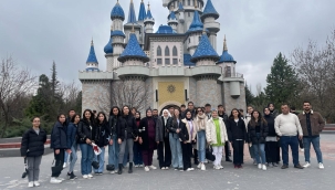 Yunak'lı Lise Öğrencileri Eskişehir'i Gezdi 