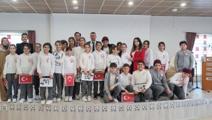 YUNAK'TA İSTİKLAL MARŞI'NIN KABULÜNÜN 103. YILI KUTLANDI 