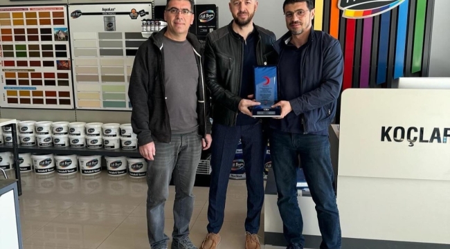 KIZILAY AKŞEHİR'DEN HAYIRSEVERLERE PLAKET 