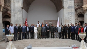 Taş Eserler Müzesi'nde İz bırakanlar Sergisi ve Ney Dinletili Etkinlik 
