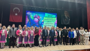 TÜRKİYE'NİN ADIMLARI,SESLERİ VE RENKLERİ DÜNYANIN MERKEZİ AKŞEHİR'DE BULUŞTU 