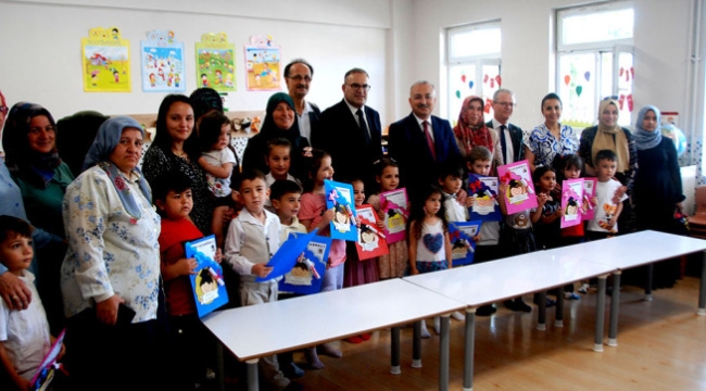 AKŞEHİR'DE 17 BİN ÖĞRENCİ KARNE MUTLULUĞU YAŞADI 