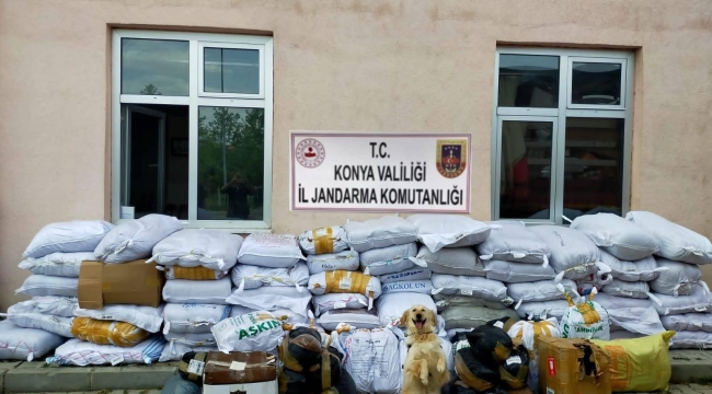  Akşehir'de Jandarma operasyonu: 1 ton 900 kilogram tütün ele geçirildi 