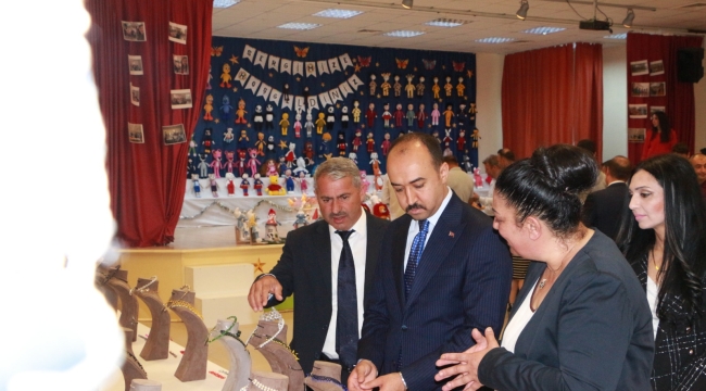 BAŞKAN GÜNALTAY,HALK EĞİTİM SERGİSİNE KATILDI 