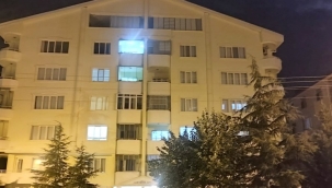 5.KATTAN DÜŞEN ÇOCUK HAYATINI KAYBETTİ 