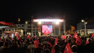 AKŞEHİR CUMHURİYET MEYDANI'NDA 15 TEMMUZ'U ANDI 