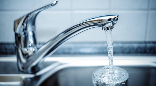 AKŞEHİR'DE HER GÜN YAPILAN SU KESİNTİLERİNE TEPKİ 