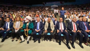 BOZKURT TÜRK'ÜN SEMBOLÜDÜR ! 