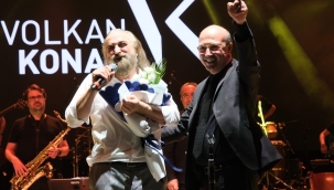 KUZEYİN OĞLU GÖNÜLLERE TAHT KURDU 