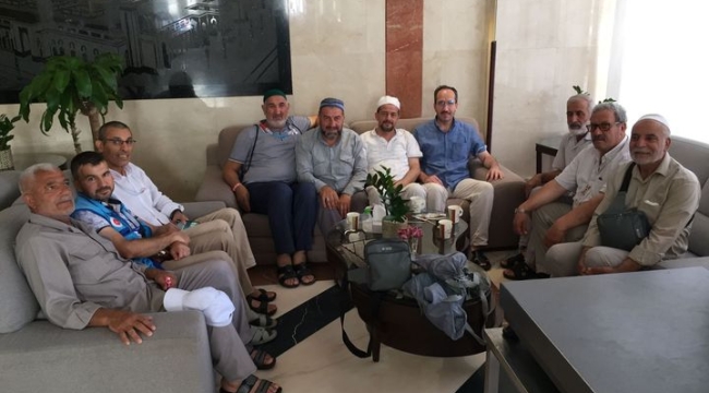 MÜFTÜ MÜJDECİ'DEN MEDİNE'DE AKŞEHİR'Lİ HACILARA ZİYARET 