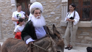 NASREDDİN HOCA MİZAH PLATOSUNDA RENKLİ SAHNELER 