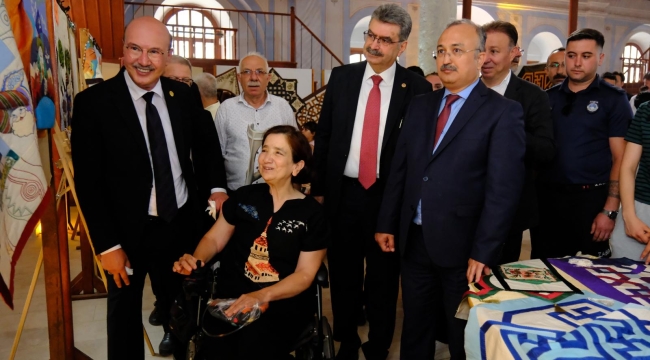 SANATSAL ETKİNLİKLER GÖZ KAMAŞTIRIYOR 