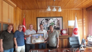 SEYYİD MAHMUD HAYRANİ DERNEĞİ'NDEN AKŞEHİR MÜFTÜLÜĞÜ'NE ZİYARET 