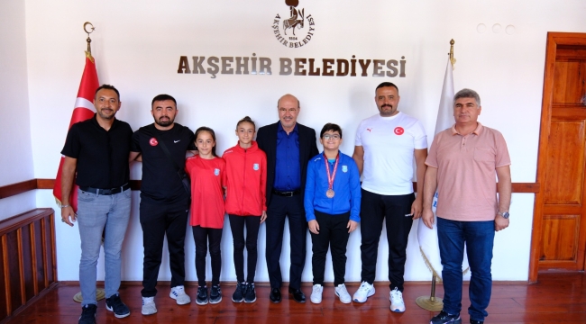 1854 AKŞEHİR BELEDİYE SPOR KULÜBÜ'NDEN BAŞKAN KÖKSAL'A ZİYARET