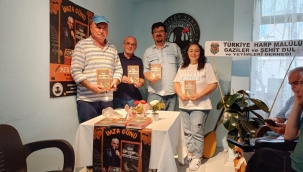 MEHMET CEVİZ,SELÇUKYA'DA OKURLARI İLE BULUŞTU 