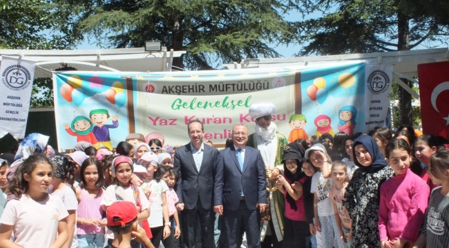 YAZ KURAN KURSLARI KAPANIŞ ŞENLİĞİ İLE SONA ERDİ 