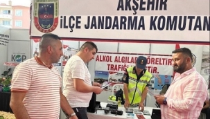 Akşehir'de Jandarmadan öğrencilere ve sürücülere trafik eğitimi 