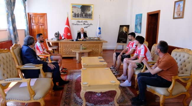 AKŞEHİRSPOR'DA TRANSFERLER DEVAM EDİYOR 