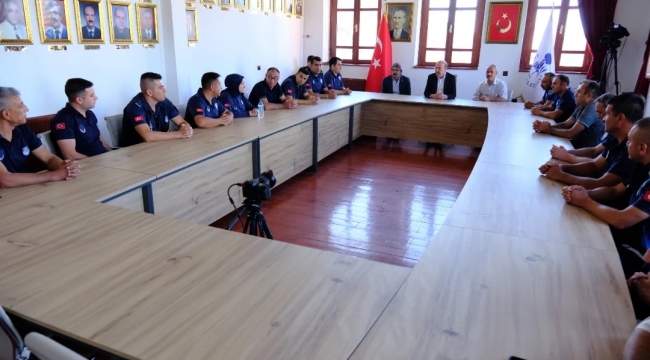 BAŞKAN KÖKSAL ZABITA PERSONELİ İLE BİR ARAYA GELDİ 