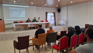 İŞKUR'DAN YUNAK MİLLİ EĞİTİM ÇALIŞANLARINA İUP EĞİTİMİ 