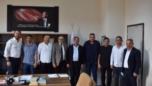 YENİ EĞİTİM ÖĞRETİM YILINDA TİCARET ODASI VE BORSADAN ÖĞRENCİLERE EĞİTİMİ YARDIMI