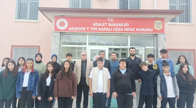 ADALET BÖLÜMÜ ÖĞRENCİLERİNDEN CEZAEVİNE MESLEKİ GEZİ 