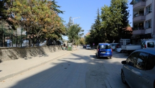 Akşehir Belediyesi'nin Yol Çalışmaları Tüm Hızıyla Devam Ediyor 