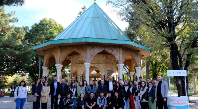 BAŞKAN KÖKSAL, TURİZM REHBERLİĞİ ÖĞRENCİLERİ İLE BİR ARAYA GELDİ