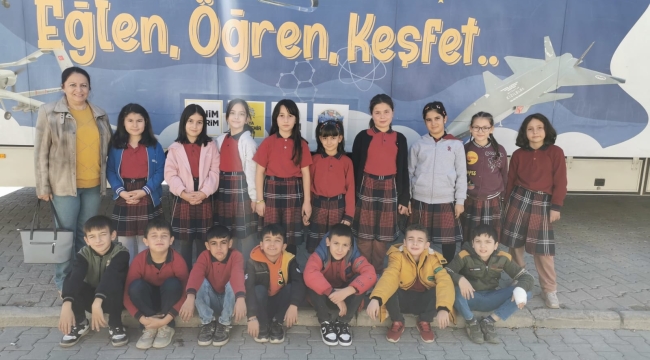 Bilim Tırı Haydar Tuna İlkokulu'nda