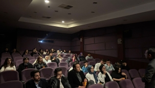 CHP Gençlik Kollarından Gençlere Sinema Etkinliği 