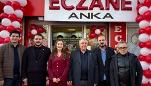 Eczacı Şeymanur Usta Konya'da Eczane Açtı 