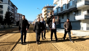 KÜÇÜKAĞA CADDESİ'NDE ASFALT ÇALIŞMALAR HIZLA DEVAM EDİYOR 