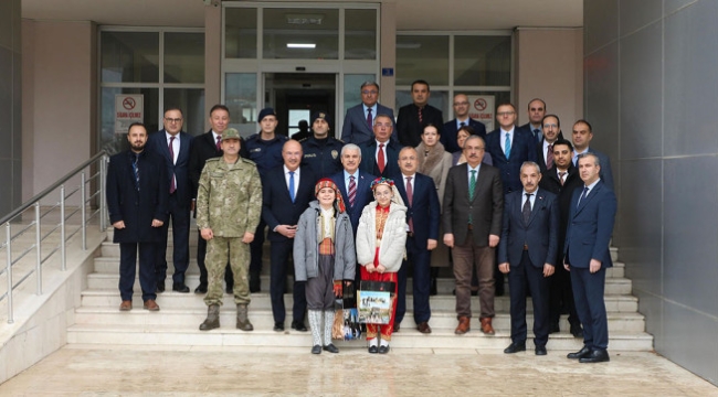 Vali Akın Akşehir'de Ziyaretlerde Bulundu