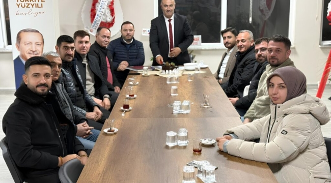 AK PARTİ YUNAK'DA GÖREV DAĞILIMI BELLİ OLDU