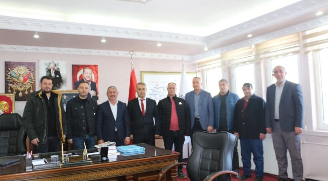AK PARTİ YUNAK'DAN BAŞKAN GÜNALTAY'A ZİYARET 