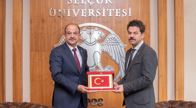 AKÖREN HEYETİNDEN REKTÖR YILMAZ'A ZİYARET 